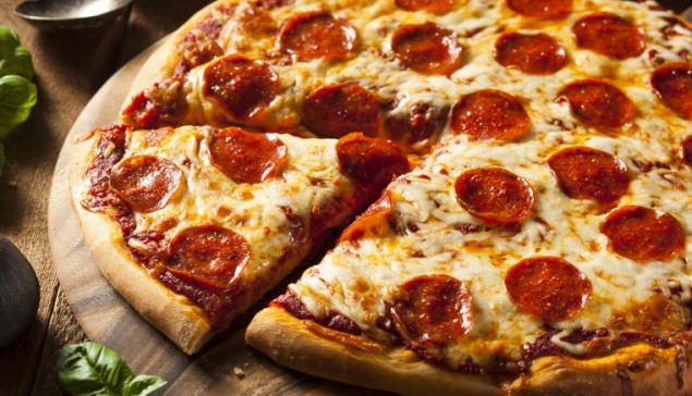 آیا پیتزا سرشار از کلسترول است؟