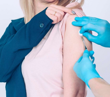 9 واکسن توصیه شده برای زنان