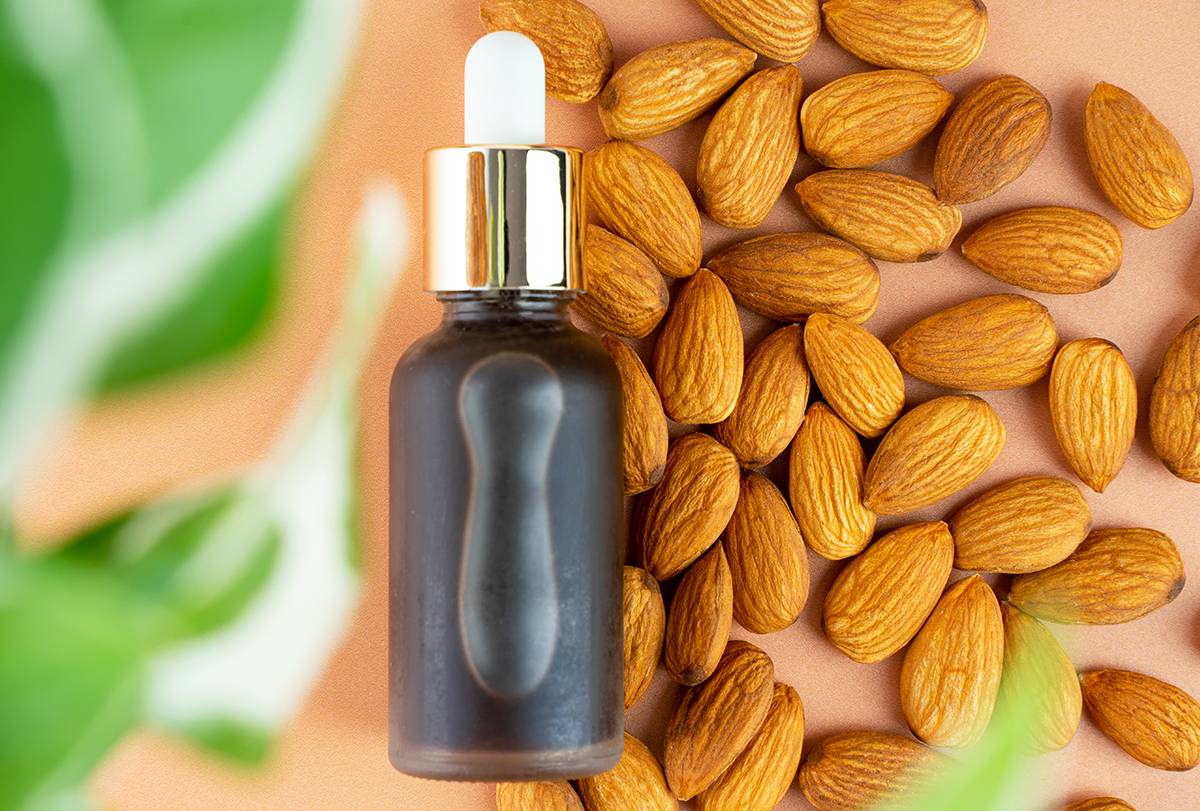 روغن بادام حاوی اسید ماندلیک