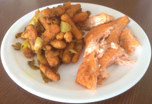 ماهی قزل آلای کبابی با پیاز و هویج