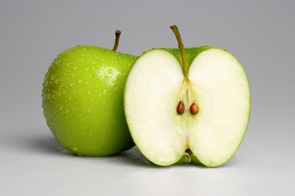 دانه سیب سیانید دارد