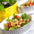 سالاد تابستانی پانزانلا Panzanella با ذرت و گوجه فرنگی